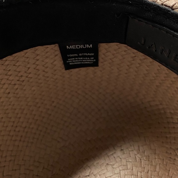 Janessa Leone Packable Straw Hat ‘Valentine’ - Picture 7 of 11